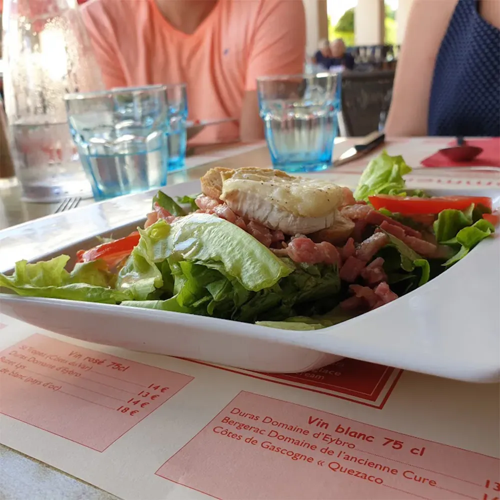 Menu du midi à Miramont-de-Guyenne